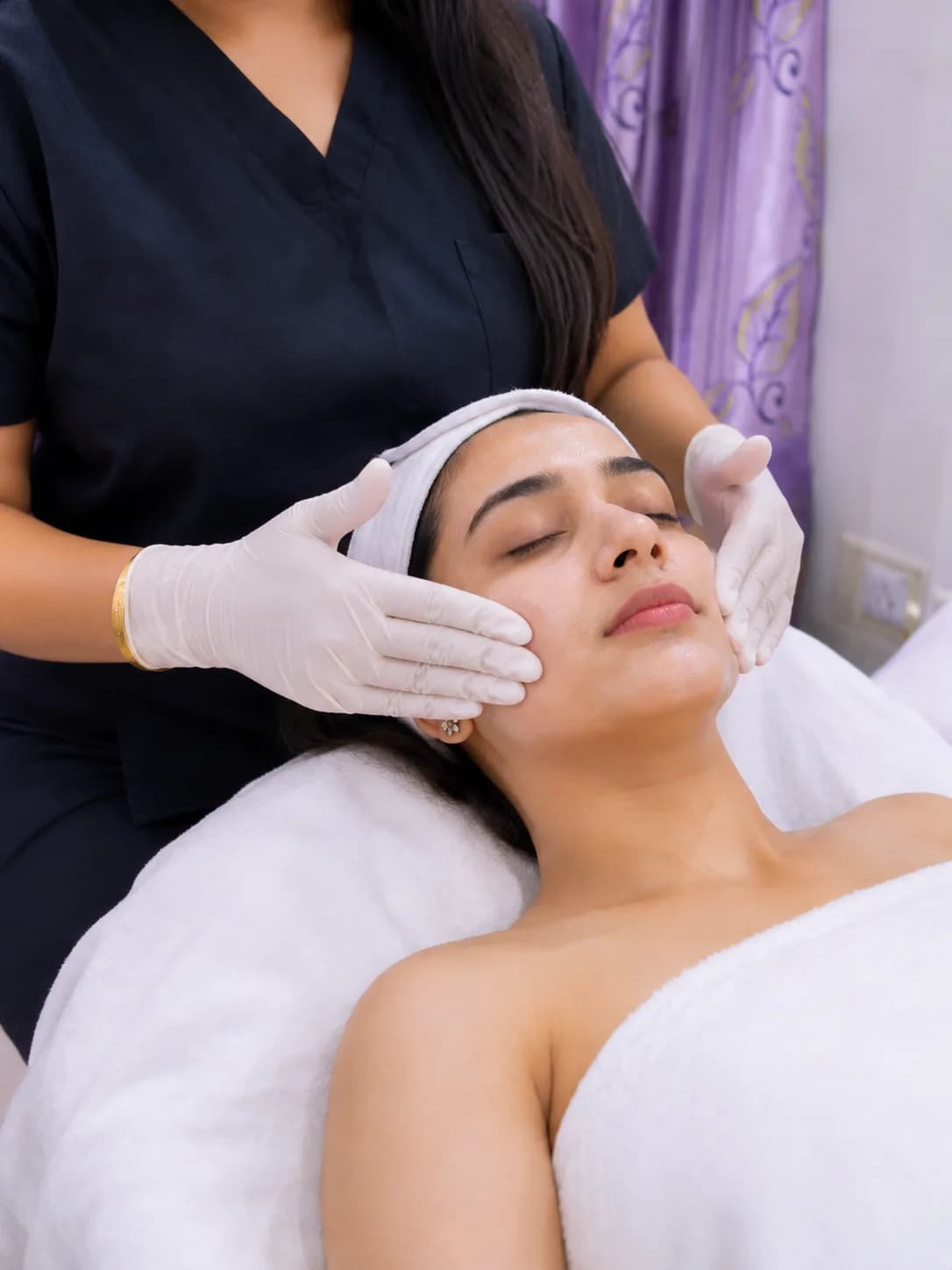 Uber Luxe Facial treatment at D'Cosmedics