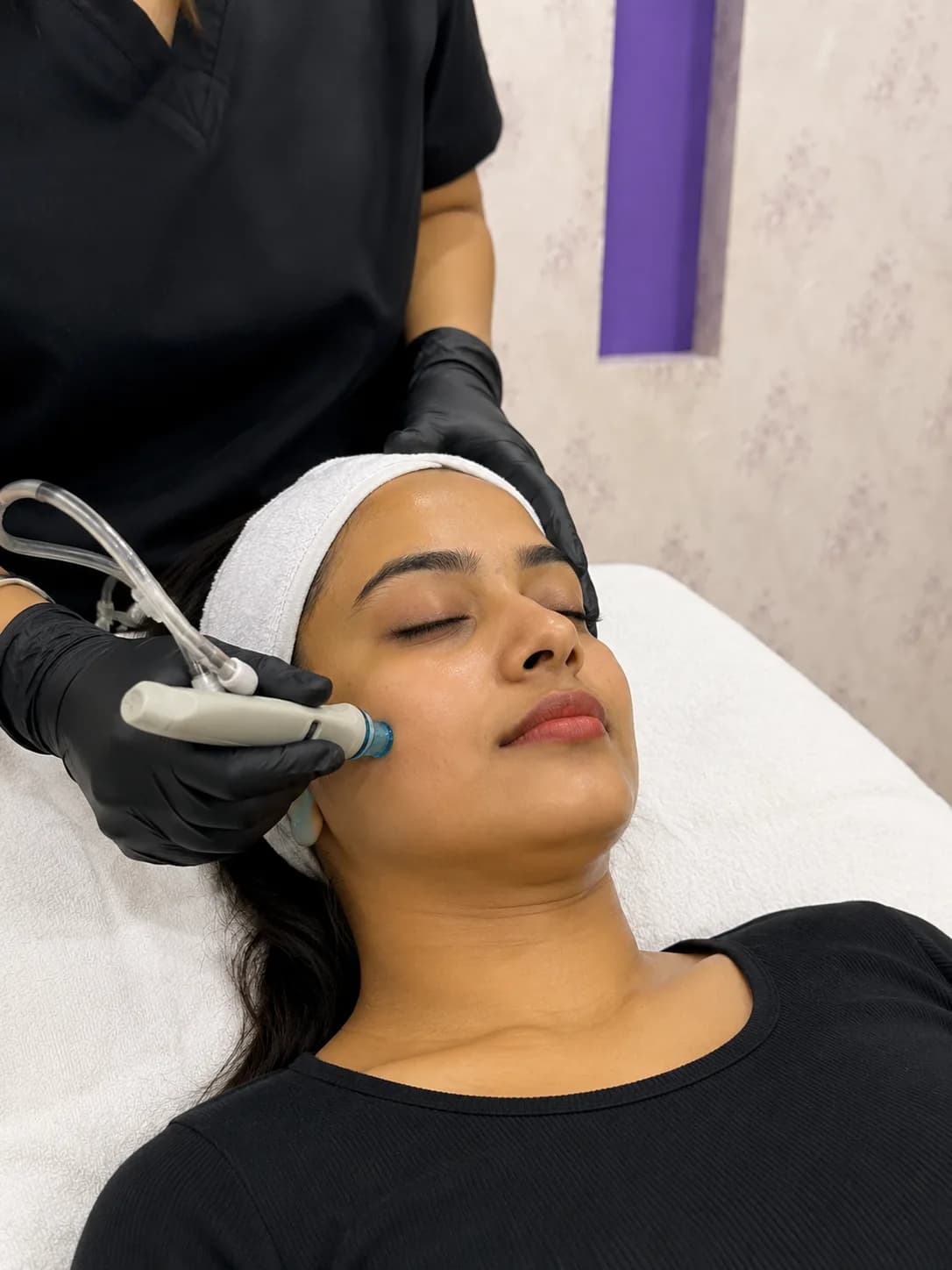 HydraBoost Facial treatment at D'Cosmedics