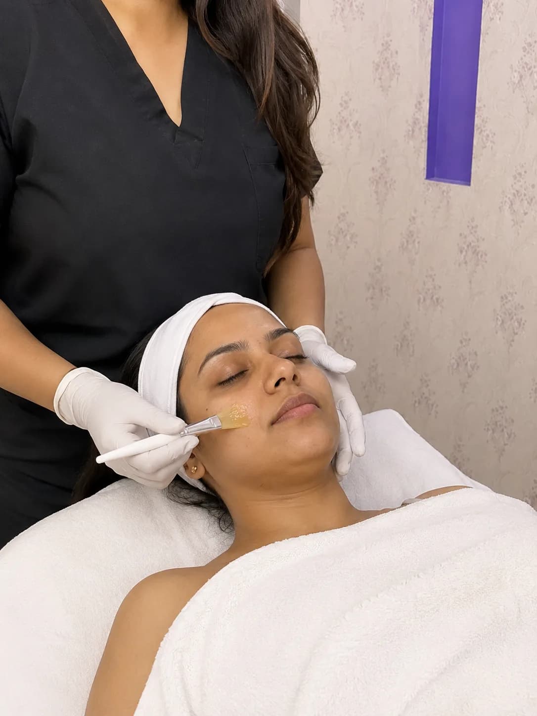 La Fervance Facial treatment at D'Cosmedics